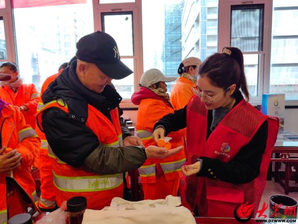 恒汇证券 青岛西海岸新区长江中路社区：党建引领绘就民族团结“石榴红”美丽画卷