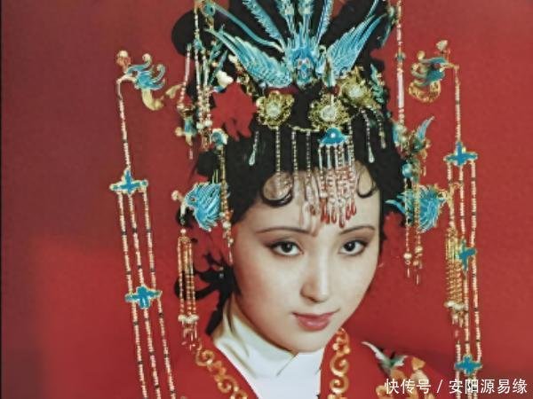 申宝策略 史湘云80回后沦为船妓？不，宝玉唯一有云雨情的侯门千金，是湘妃